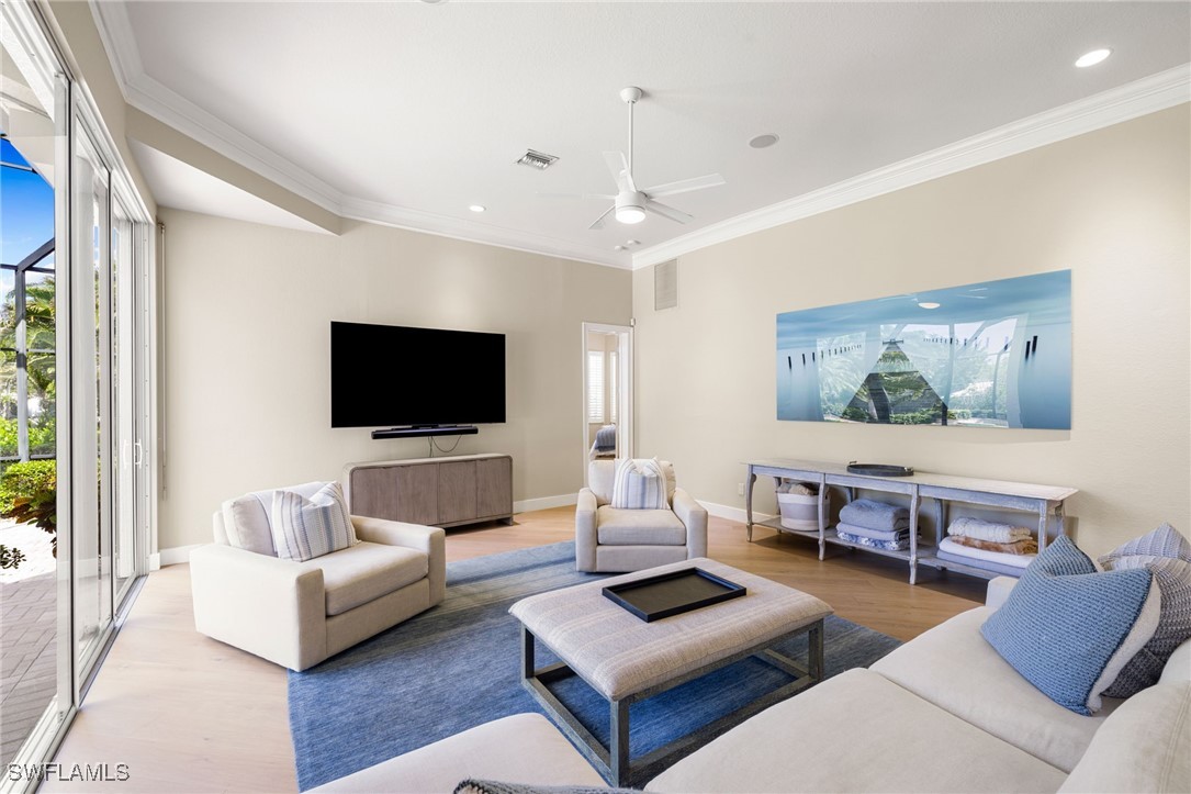 707 Hickory Rd Naples, FL 34108