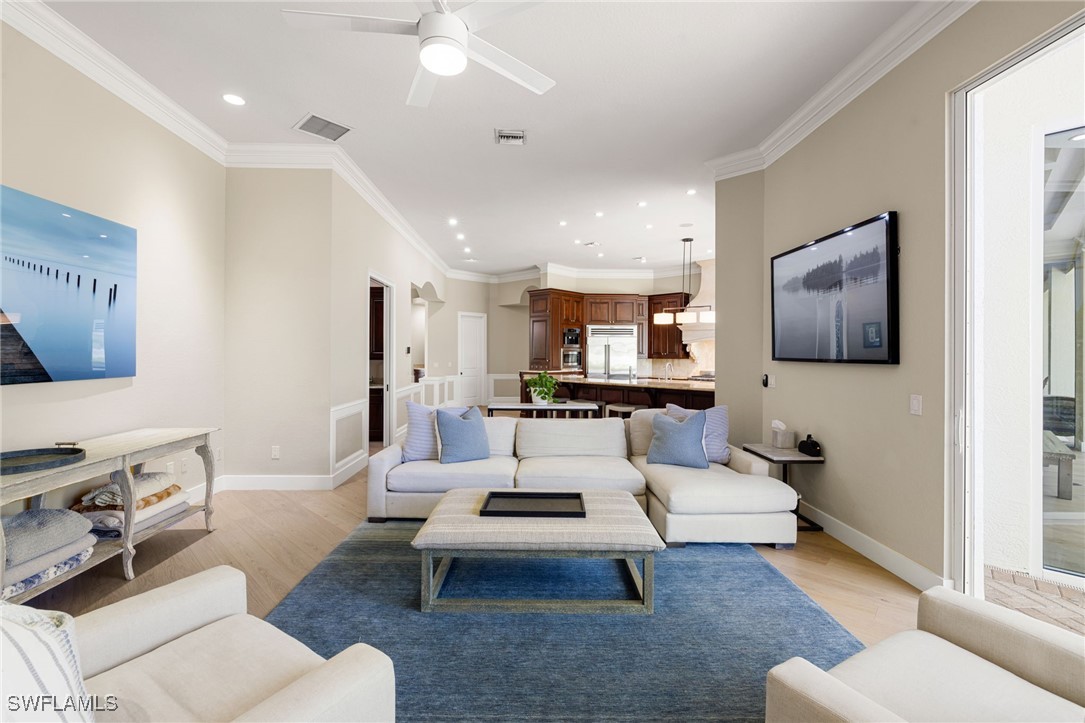 707 Hickory Rd Naples, FL 34108