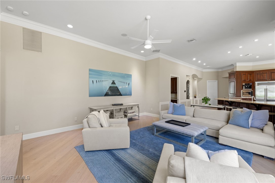 707 Hickory Rd Naples, FL 34108