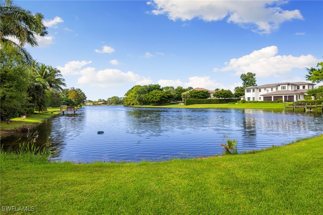 707 Hickory Rd Naples, FL 34108