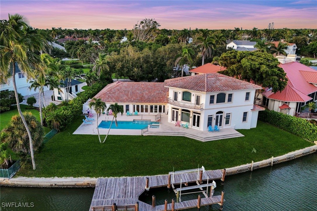 350 Bow Line Bnd Naples, FL 34103