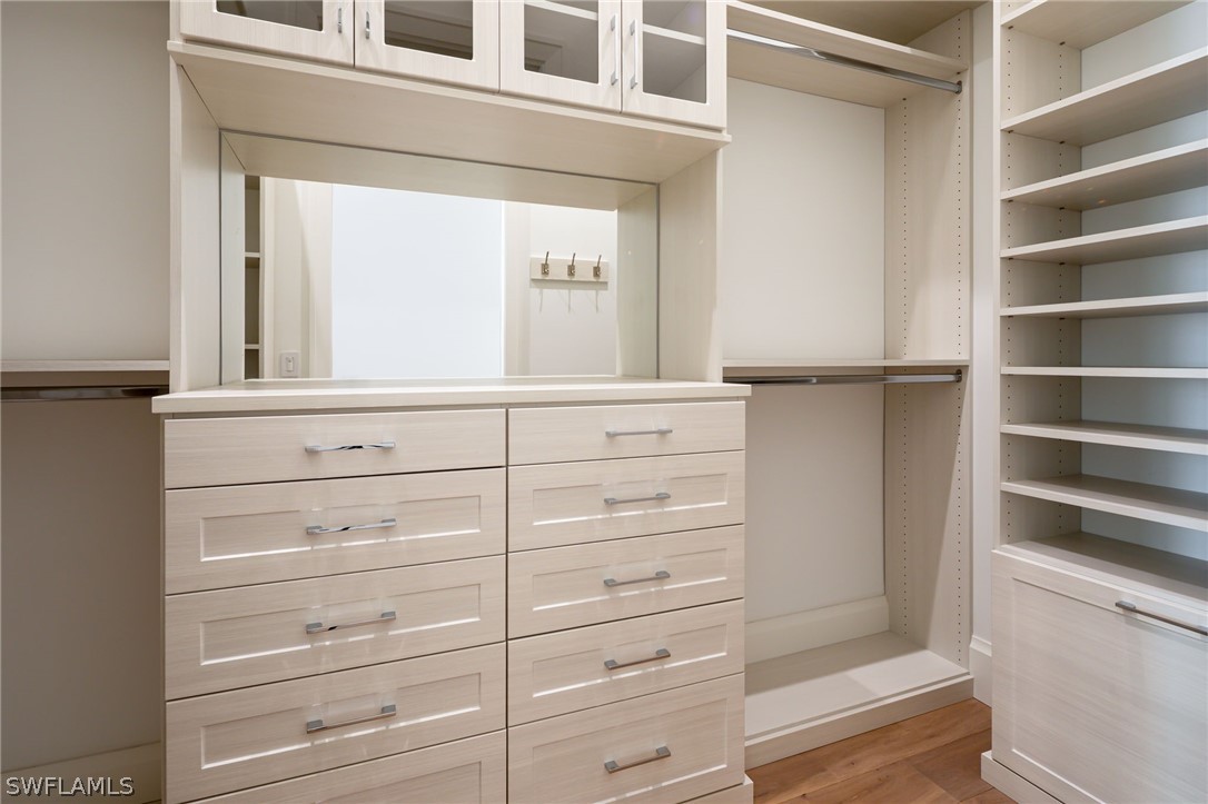 3636 Crayton Rd Naples, FL 34103