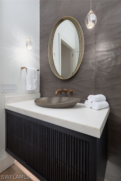 3636 Crayton Rd Naples, FL 34103