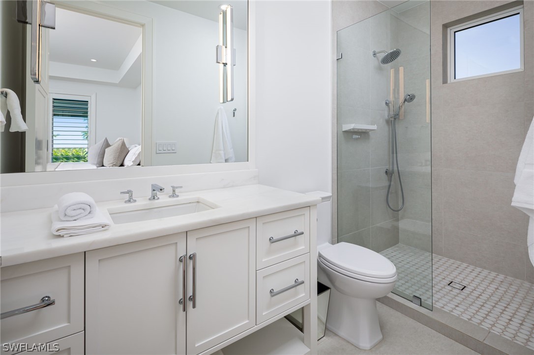 3636 Crayton Rd Naples, FL 34103