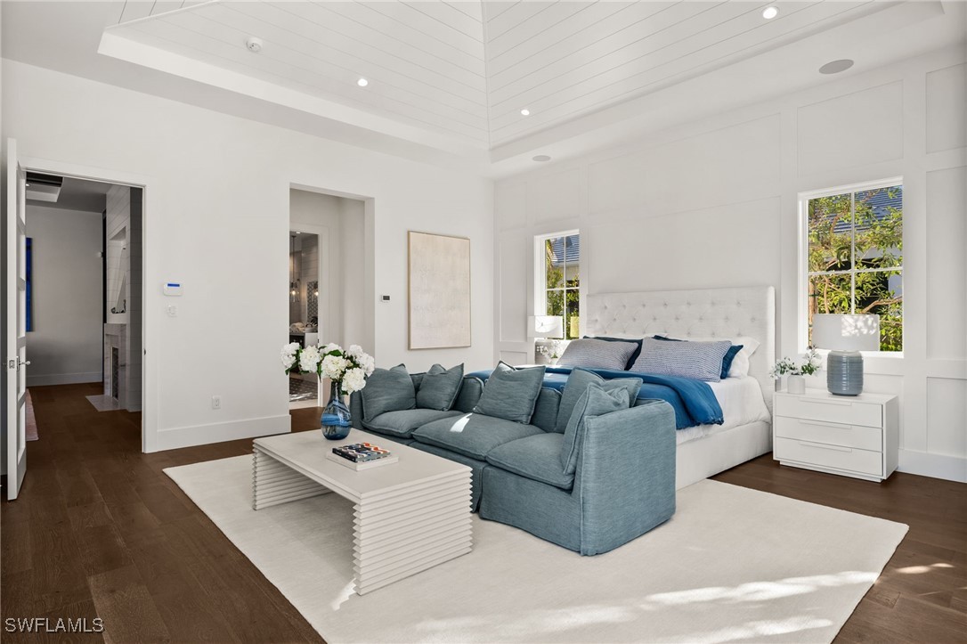 506 Neapolitan Ln Naples, FL 34103