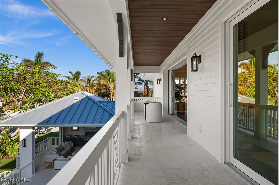 506 Neapolitan Ln Naples, FL 34103