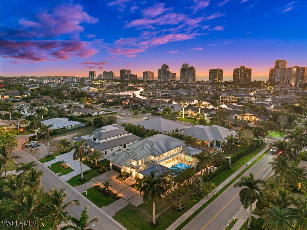 506 Neapolitan Ln Naples, FL 34103