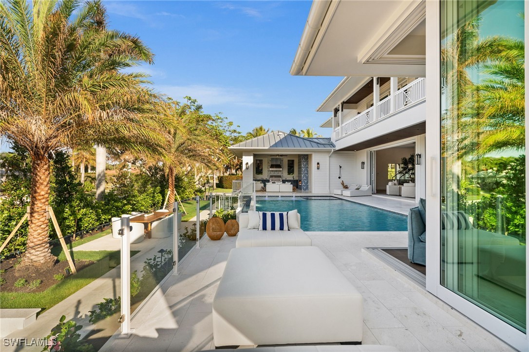 506 Neapolitan Ln Naples, FL 34103