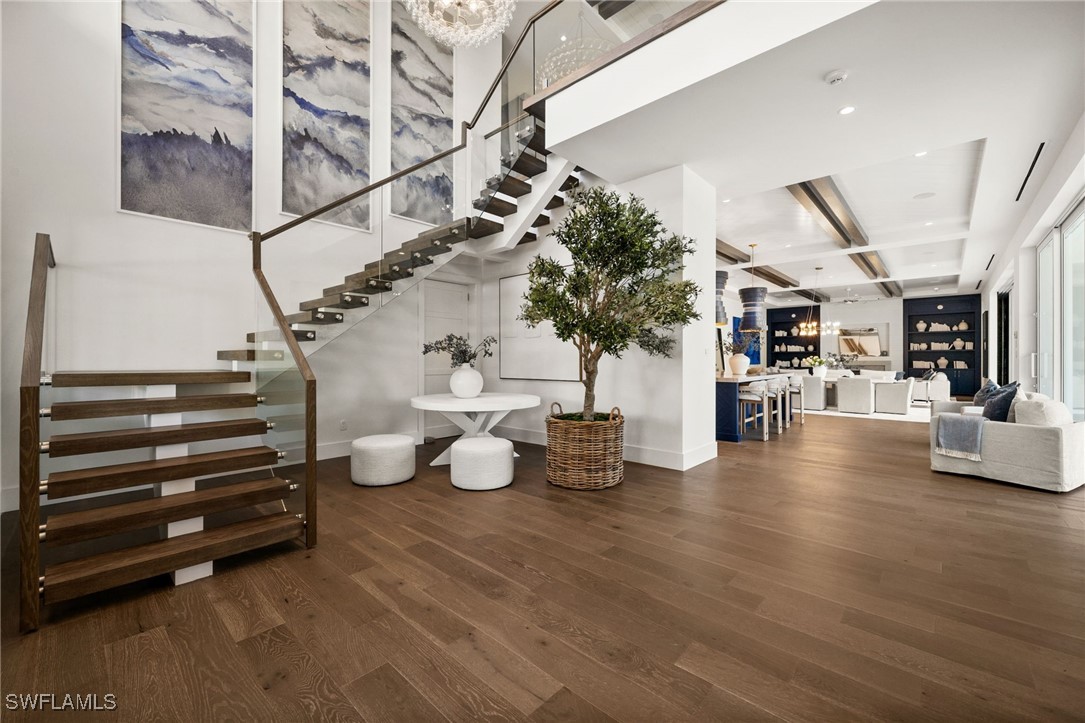 506 Neapolitan Ln Naples, FL 34103