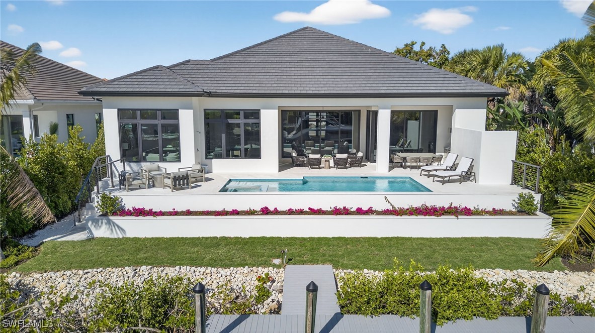 1456 Curlew Ave Naples, FL 34102