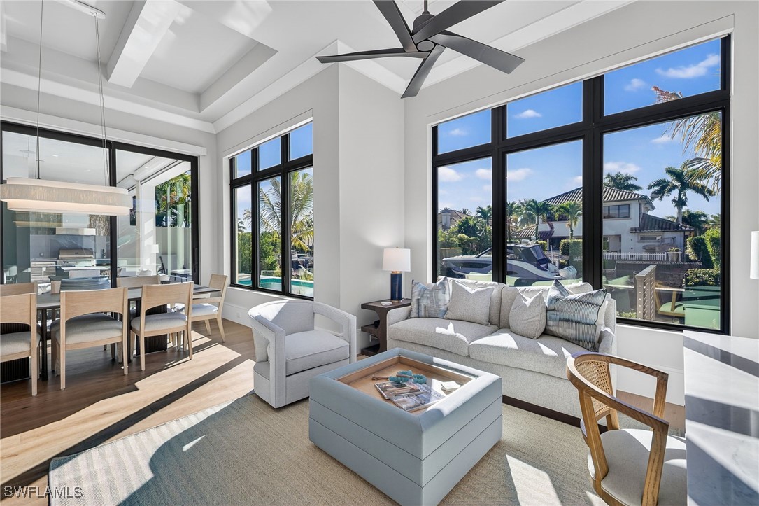 1456 Curlew Ave Naples, FL 34102