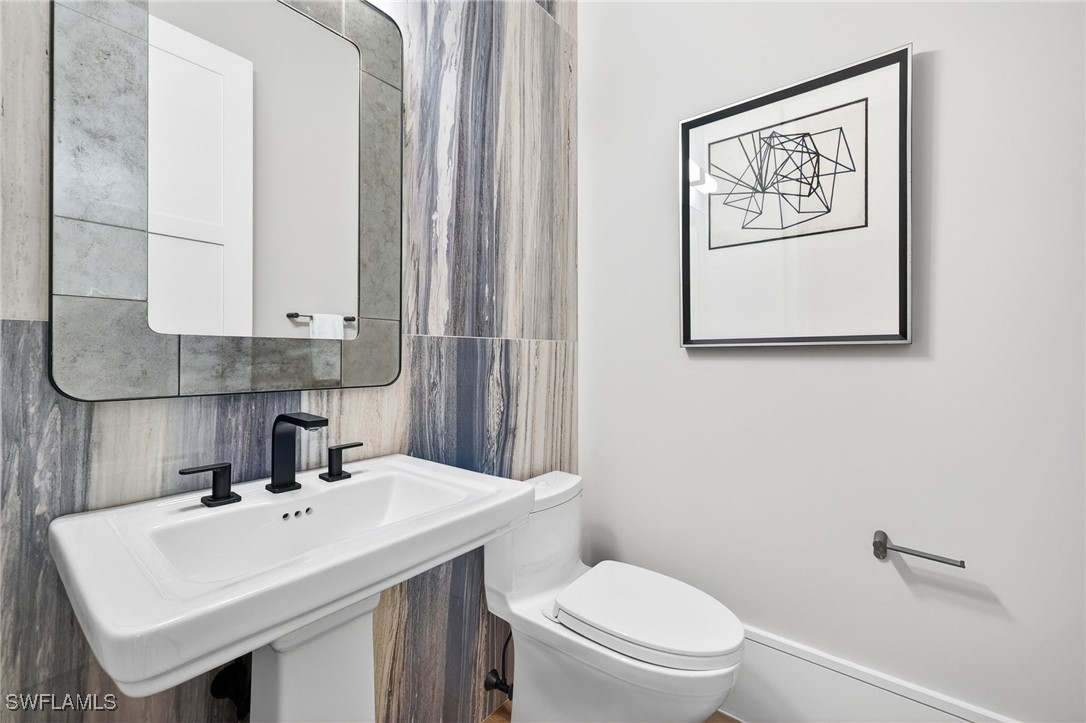 1456 Curlew Ave Naples, FL 34102