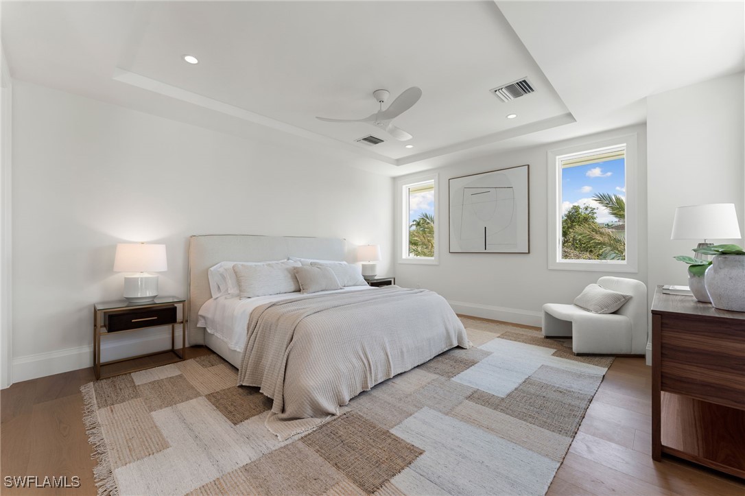 581 14th Ave Naples, FL 34102