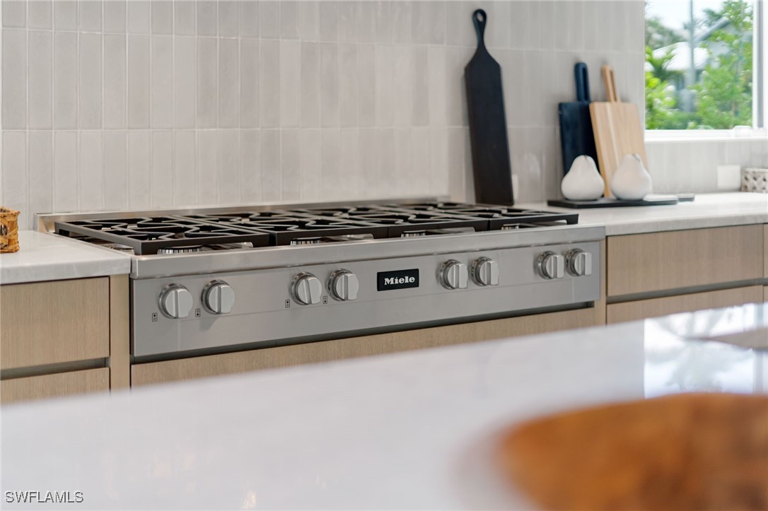 581 14th Ave Naples, FL 34102