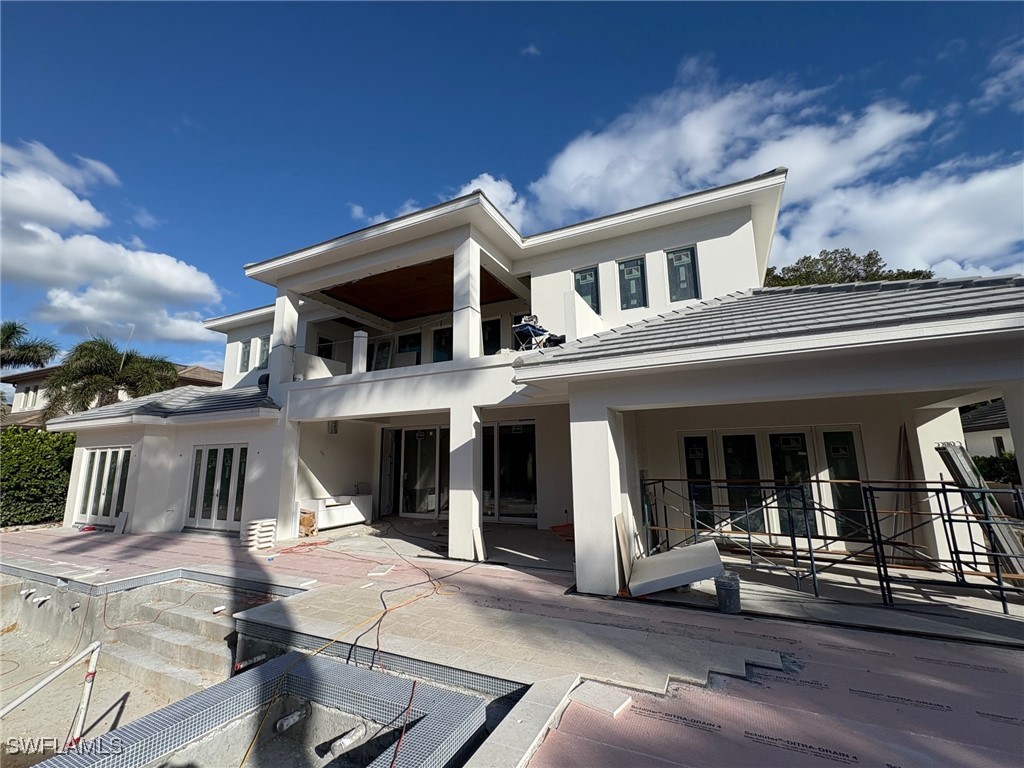 1985 Crayton Rd Naples, FL 34102