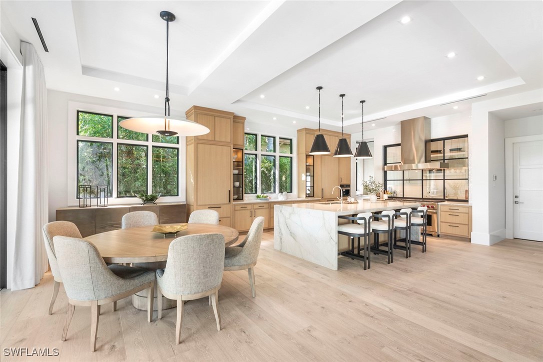 2231 Forrest Ln Naples, FL 34102