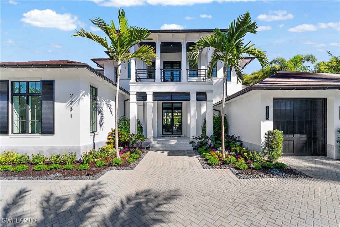 2231 Forrest Ln Naples, FL 34102