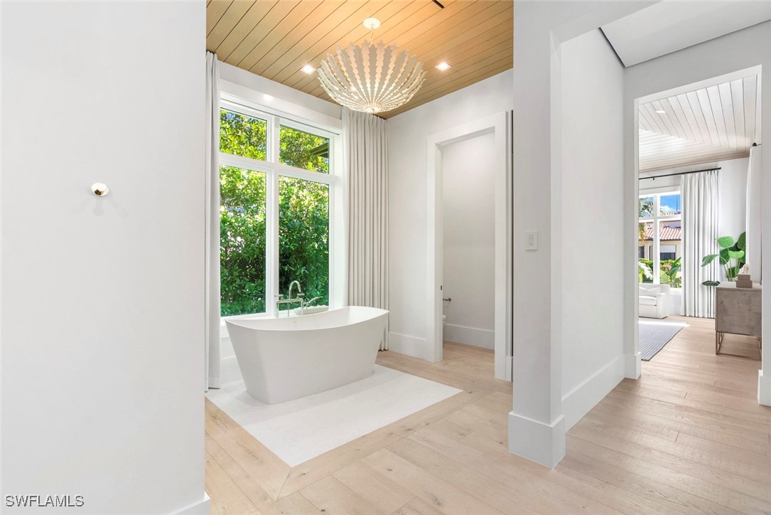 2231 Forrest Ln Naples, FL 34102