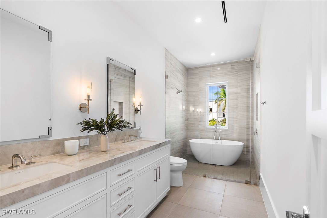 2231 Forrest Ln Naples, FL 34102