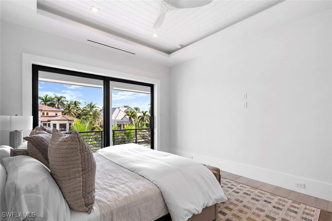 2231 Forrest Ln Naples, FL 34102