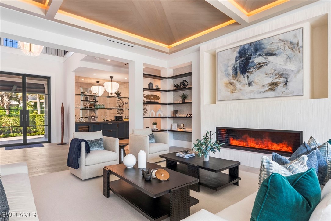 2231 Forrest Ln Naples, FL 34102